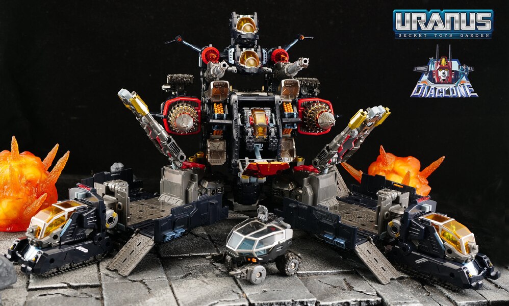 Takara Diaclone Reboot DA 80 Big Powered GV (Verse Calibur) In Hand Image  (12 of 15)